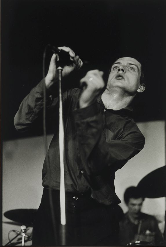 Ian Curtis – Joy Division, concert Bains Douches 18-12-1979